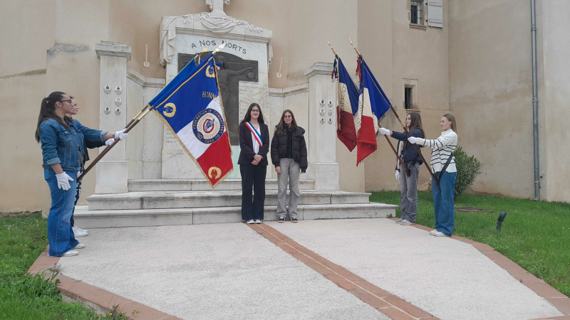 Formation de porte-drapeau à l’attention de jeunes volontaires gersoises