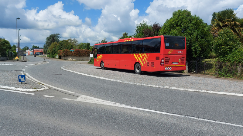 Déplacement de l'arrêt de bus à titre expérimental
