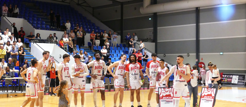 Pour son dernier match de la saison, Auch BC conclu par une victoire offerte à deux cadres qui stoppent leur carrière