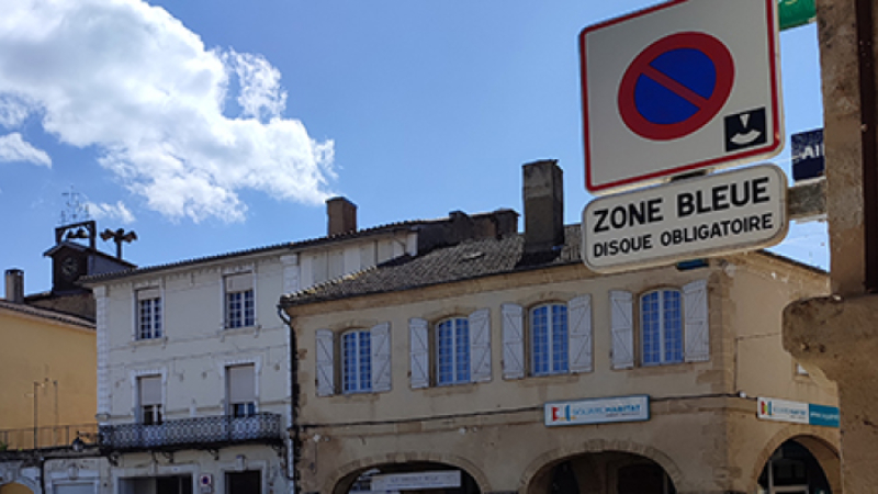Zones bleues, la commune va intensifier les contrôles.