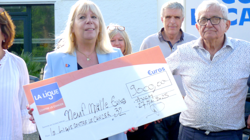 Une Rose, un Espoir 32 : les motards du Gers remettent 9 000 euros, net , à la Ligue contre le cancer