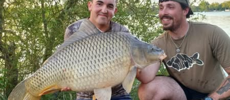 Il s'est attrapé 106 carpes !