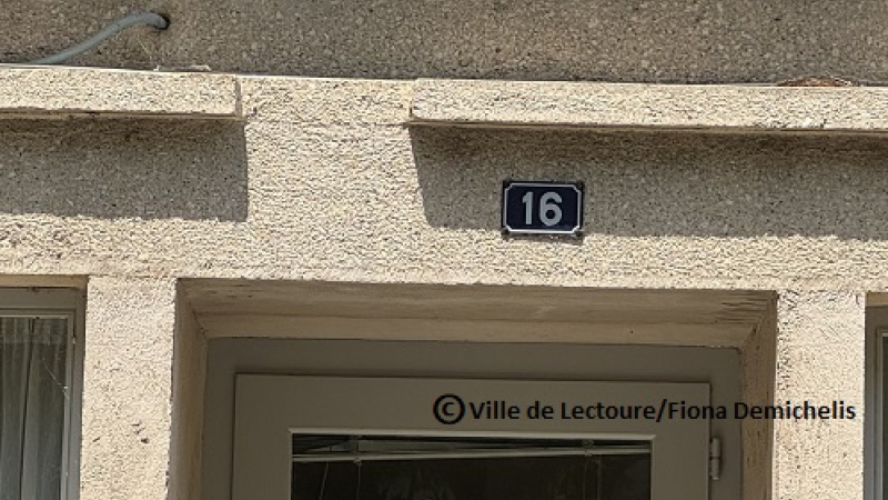 Adressage à Lectoure : les habitants de la campagne invités à retirer leur plaque en mairie
