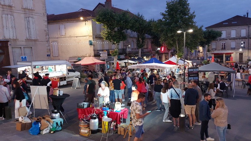 Les marchés de nuit à la radio mercredi