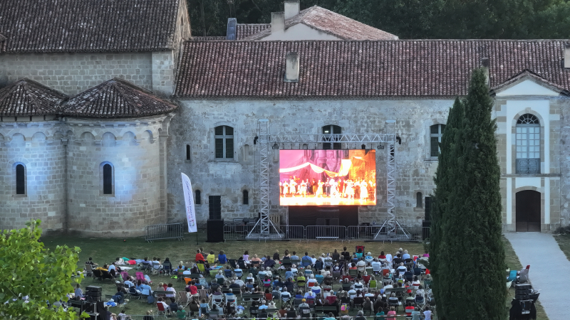 30e anniversaire de la Conservation du Patrimoine: près de 800 spectateurs séduits par les soirées de l’Opéra de Paris à l’Abbaye de Flaran