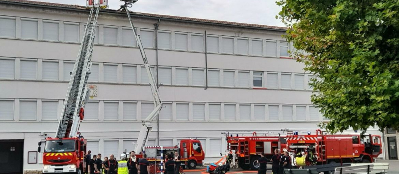 Fleurance, collège Hubert Reeves : feu de panneaux photovoltaïques