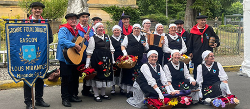 dimanche 20 juillet le festival folklorique.
