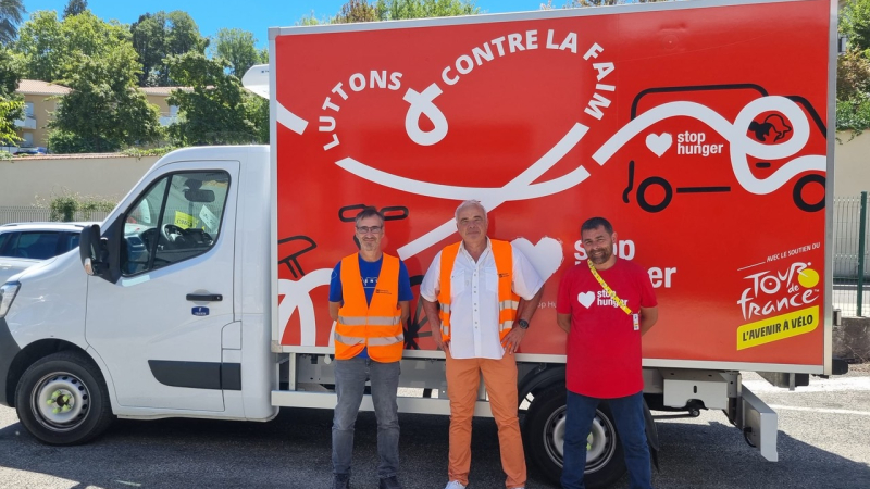 Banque alimentaire du Gers : partenaire du Tour de France, Sodexo a remis 297 kilos de denrées