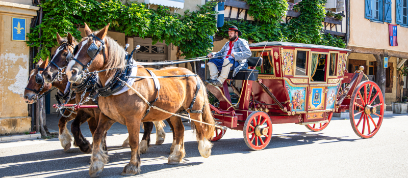 Lupiac: Festival d'Artagnan avec tours en carrosse, courses de chaises à porteurs...