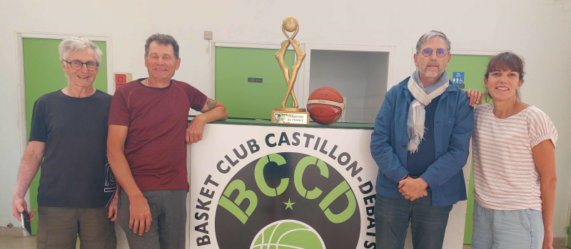 Un trophée de Champion de France présenté au Basket Club de Castillon Debats
