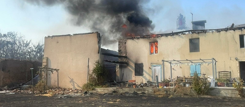 Un brûlage de déchets verts qui tourne mal avec la destruction de la maison d'habitation
