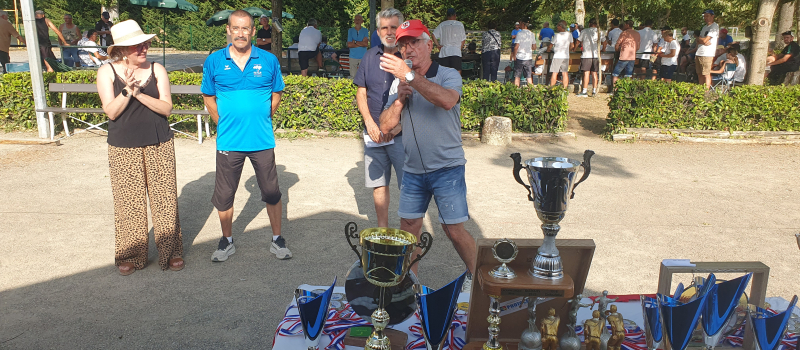 Joyeuse Pétanque Vicoise: coupes de France au boulodrome sous la chaleur !