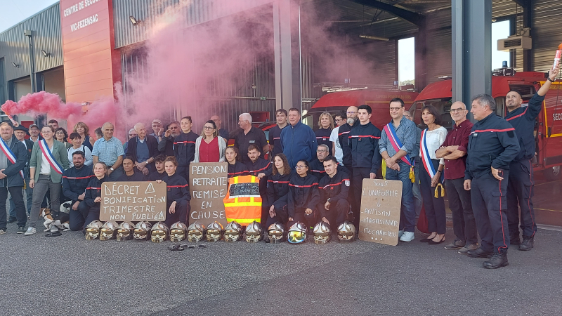 Les pompiers en colère, les élus et la population à leurs côtés !