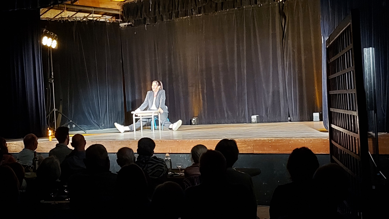 La cloche a sonné pour une soirée de rires avec Bénédicte Bousquet !