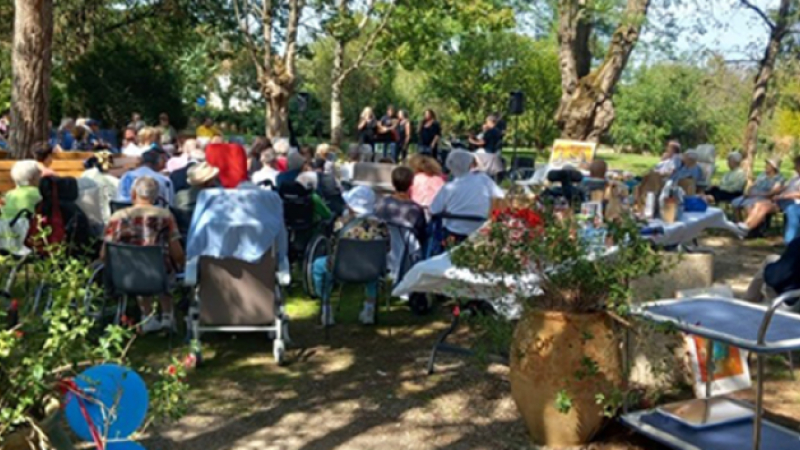 L’esprit de fête à l’EHPAD