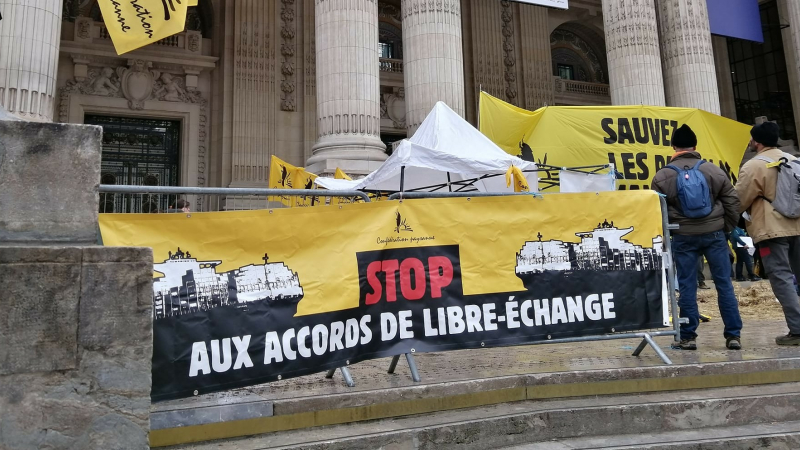 Accord UE-Mercosur : La Confédération paysanne et les paysan.nes du département du Gers se mobiliseront à Paris le 14 octobre