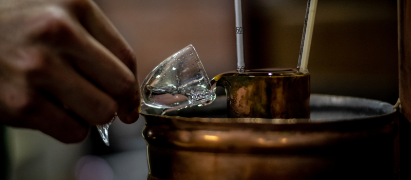 Venez découvrir la distillation au Domaine de Polignac!