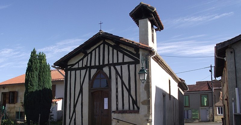 Chapelle_et_impasse_Saint-Jean_(Miélan,_Gers,_France) aa.JPG