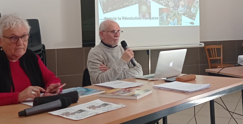 ACTA et l ecole publique 12112025 aze.JPG