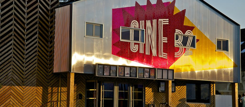 Demain soir  " L’IMPROBABLE AVENTURE DE CINÉ 32"