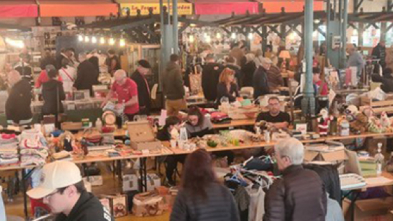 vide grenier en faveur du salon du Livre Jeunesse