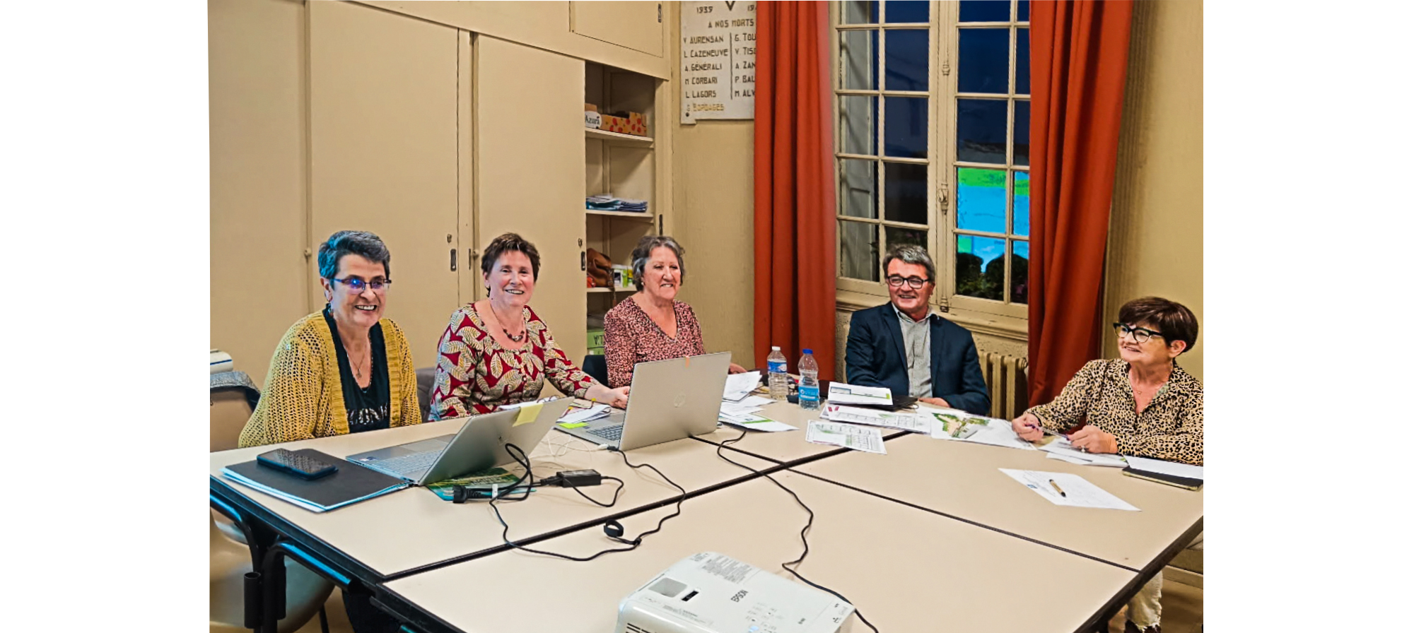 0 DR ChLeducq Béatrice Thorignac Corinne Pailhas-Mora Nadine JUSTRABO-HOINGNE Gérard Pérès Chantal Sarniguet 1bis 141125.jpg