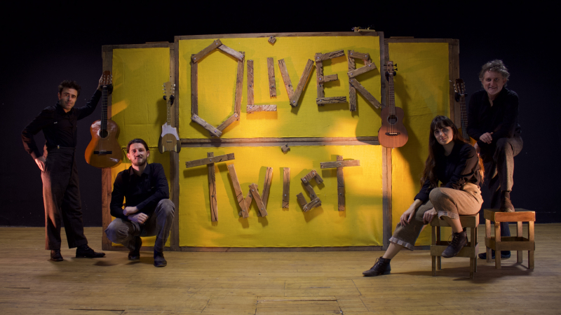 À Condom, La Boîte à Jouer célèbre 35 ans de théâtre populaire avec un Oliver Twist tourné vers la transmission