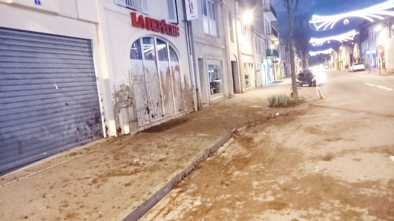 Les agriculteurs gersois ne lâchent pas prise, les CRS de Lannemezan sont intervenus