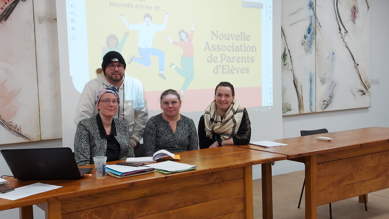 L'association de parents d'élèves  "Les loustiks de Vic" est créée !