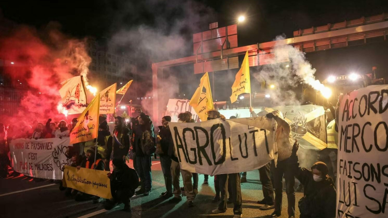 Occupation du Ministère de l’agriculture : la colère des paysan·nes des DROM et de l’hexagone criminalisée par le gouvernement