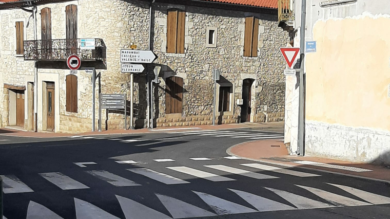 Nouvelle signalisation au carrefour Marambat / Avenue des Pyrénées