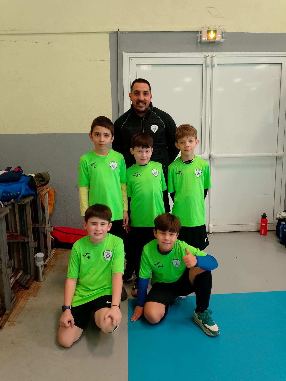 Yannick. Lahille et les jeunes U8/U9 de l'Entente