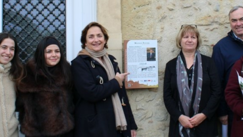 Inauguration de la plaque en hommage à Pierre Potier.