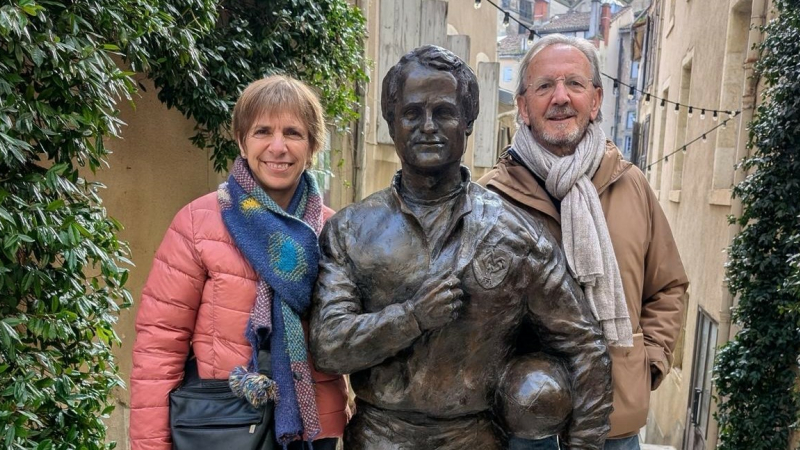 Christine Alias nous parle de la statue de Jacques Fouroux à la radio mercredi !