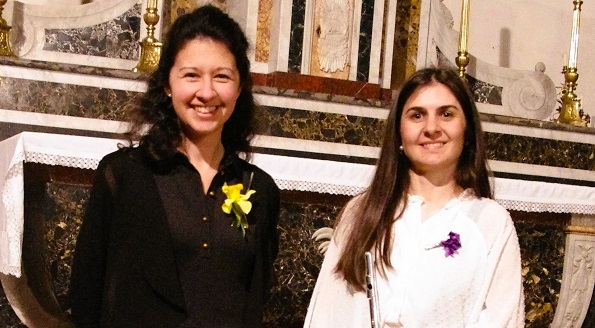 Eleanor KORNAS et Louise BOURGEOIS à l'église du St Esprit de Lectoure (Photo J.Rumeau O&P).JPG