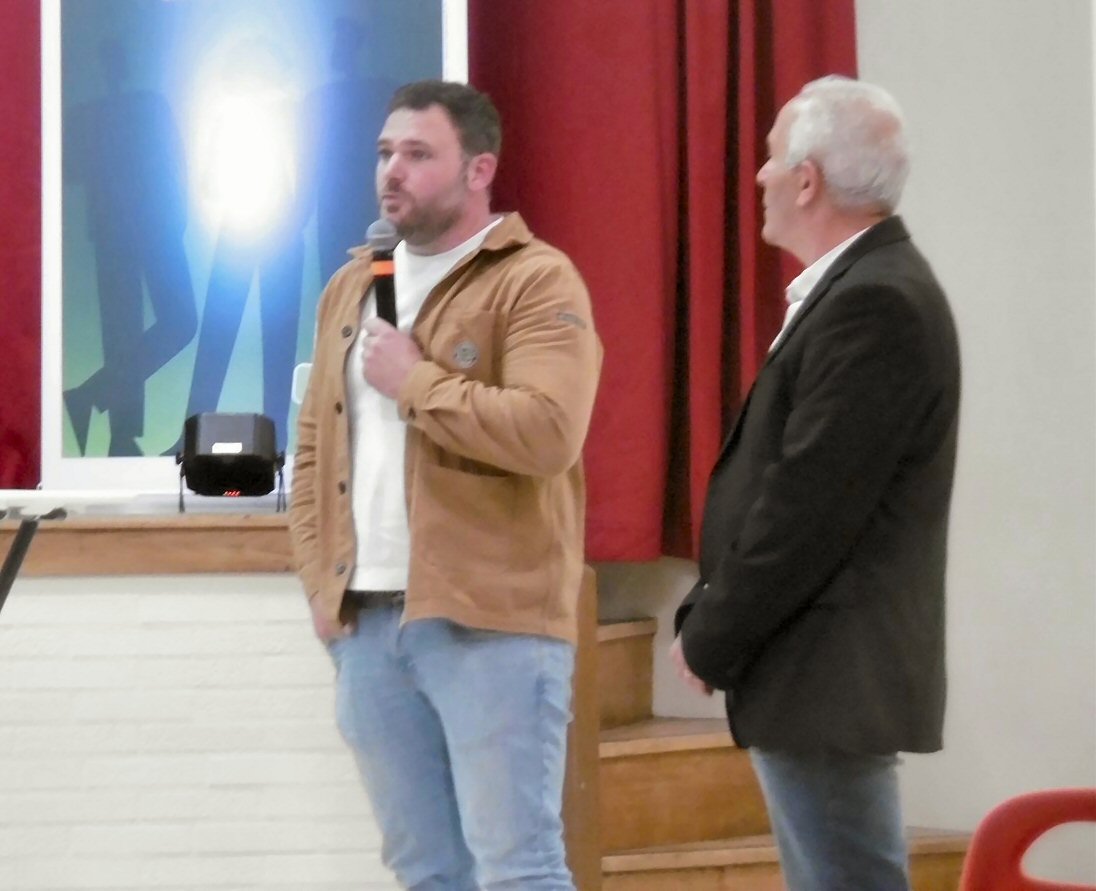 Nicolas Duffar fait la promotion de ses charcuteries
