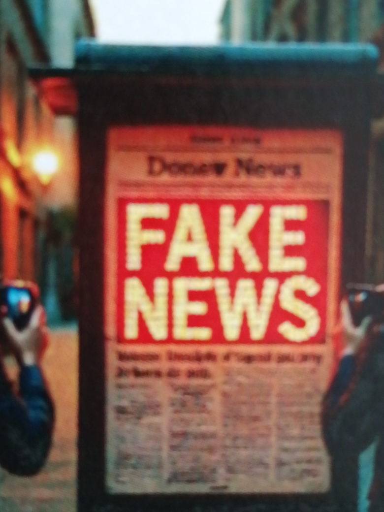 fakenewsphoto.jpg