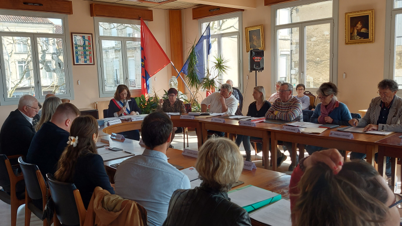 Barbara Neto réélue maire lors du conseil d’installation