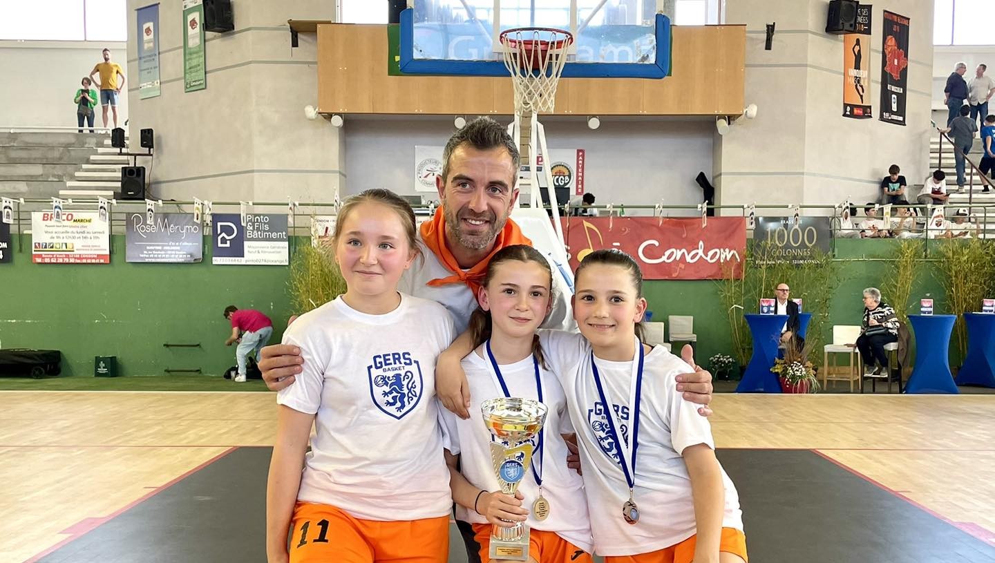 Les joueuses et leur coach
