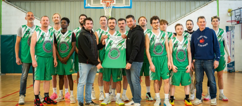 BCCD : les basketteurs garçons étrennent leur nouvelle tenue !