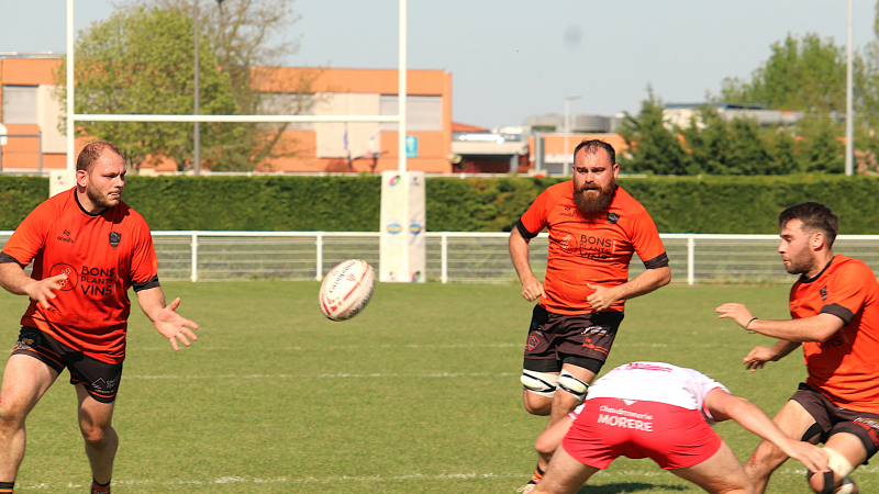 L’UAV Rugby maîtrise Tarascon et poursuit sa route en demi-finale !