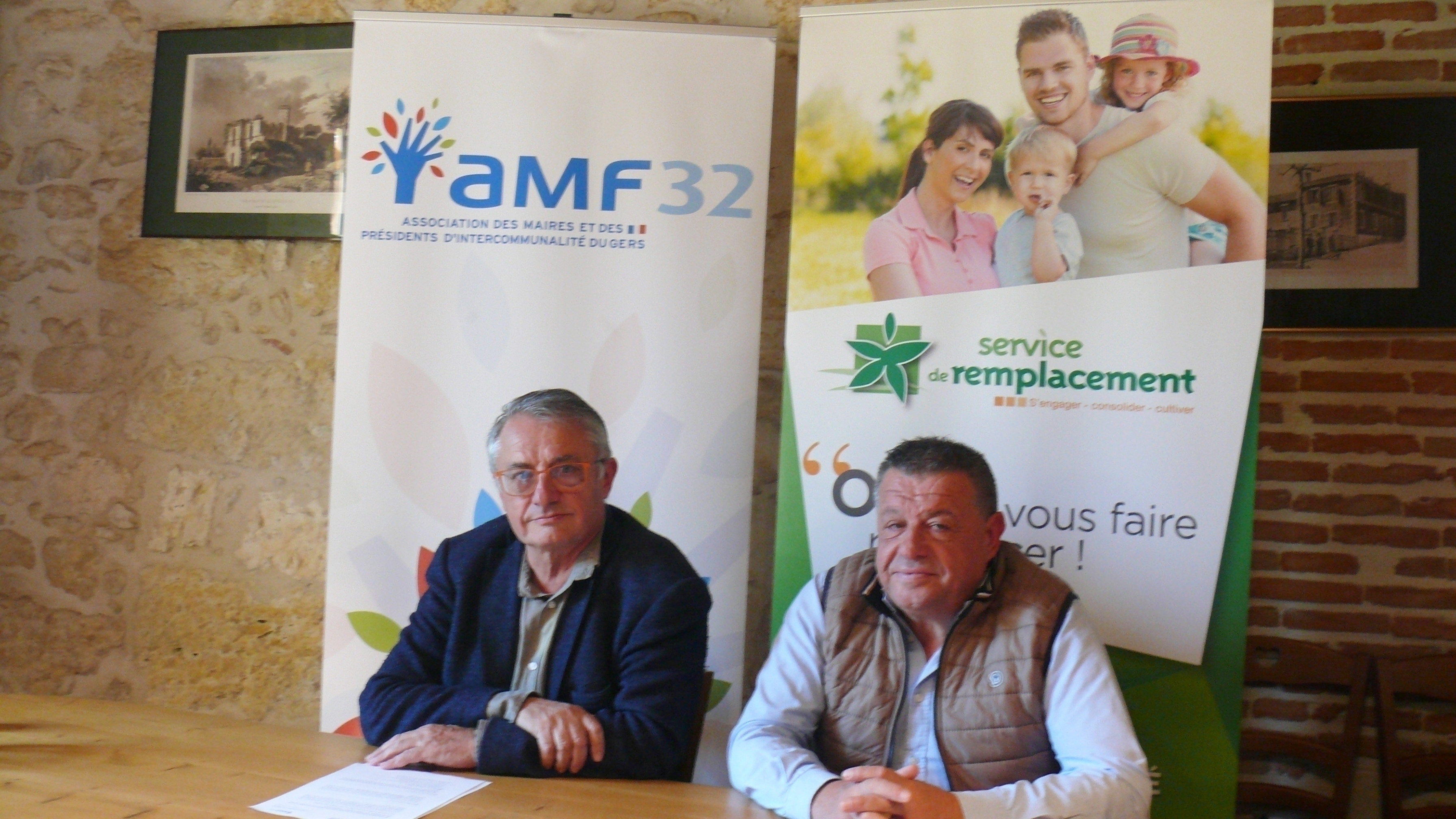 Michel Baylac et Stéphane Minguet lors de la conférence de presse du 7 avril.