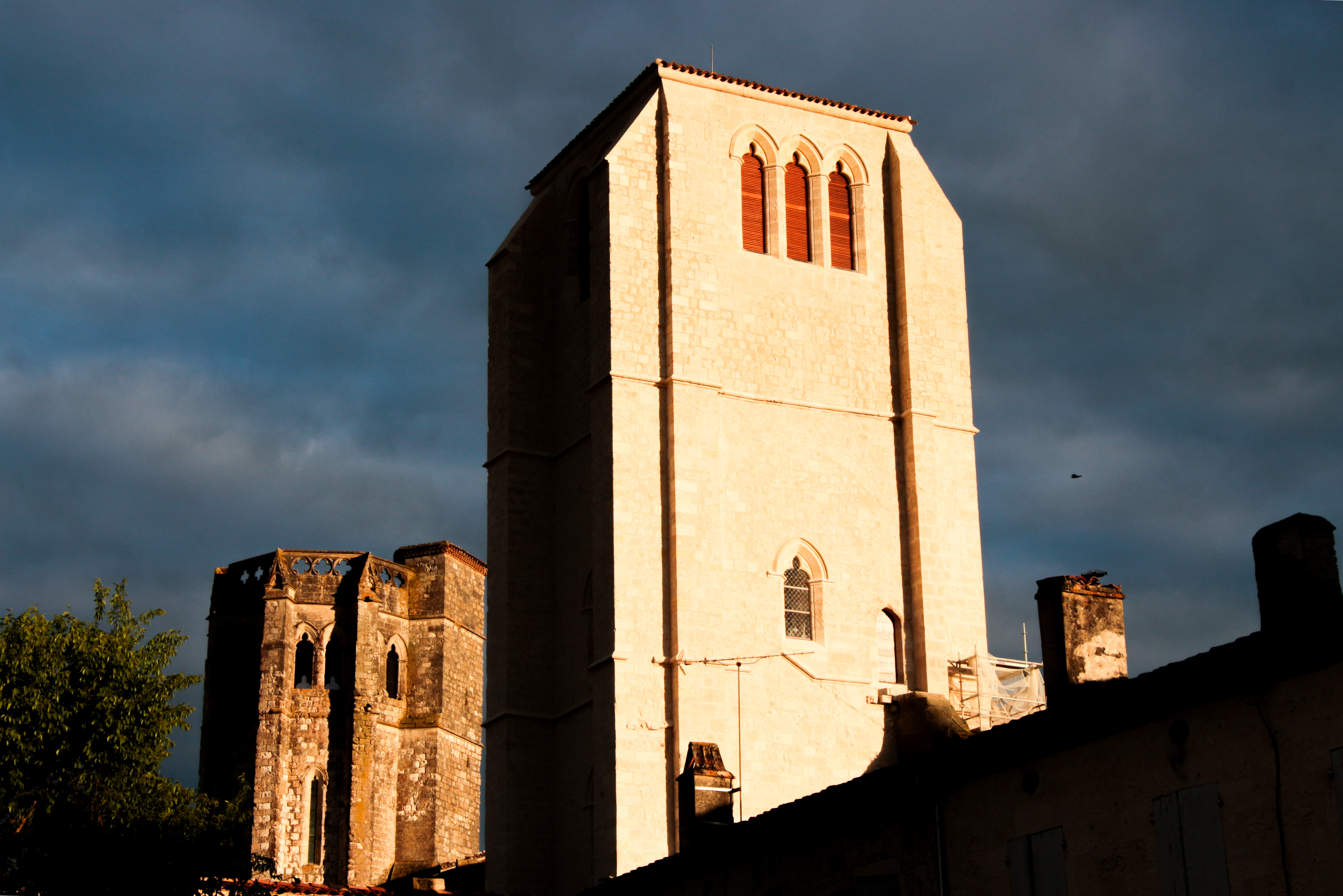 tour carrée 2.jpg