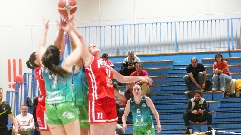 Les auscitaines ont fait de leur mieux face au leader, Saint-Delphin