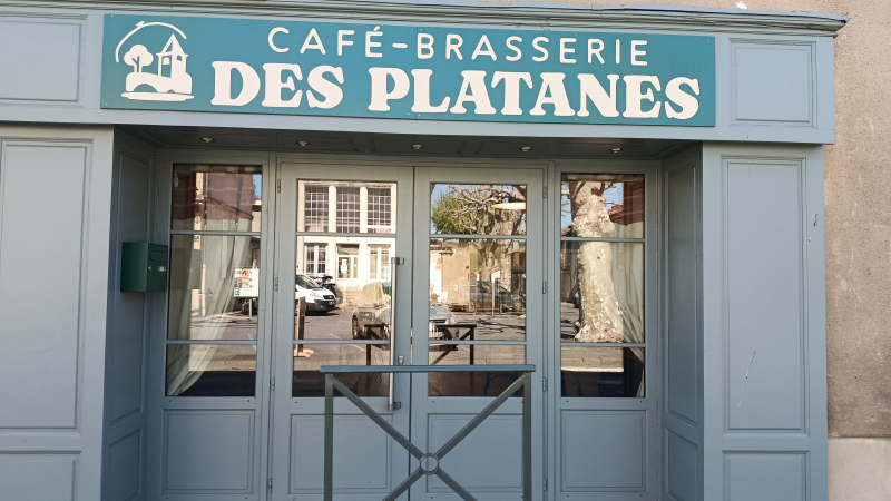 Ouverture du «café- brasserie des Platanes...