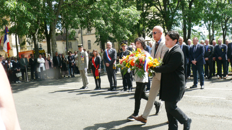 Cérémonie du 8 mai placé sous le signe du renforcement du lien armées-jeunesse