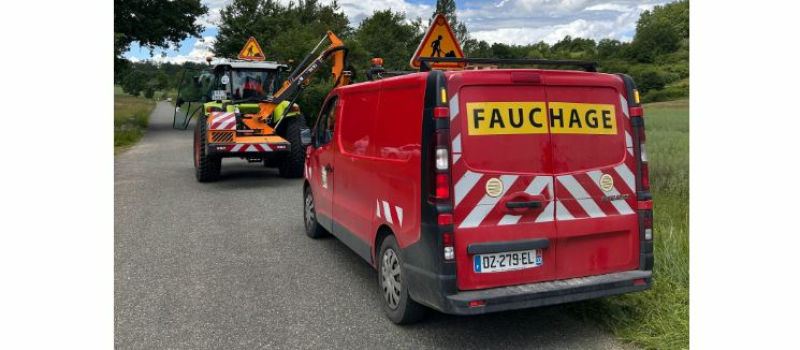 Routes: la campagne de fauchage a débuté ce lundi 11 mai sur les routes départementales