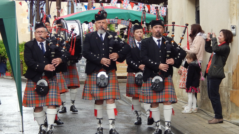 Saint-Puy célèbre l'amitié franco-anglaise avec son traditionnel May-Day