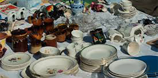 vide grenier.jpg