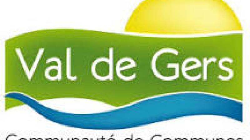 Quatre camps de vacances en juillet ; à partir de 6 ans jusqu'à 17 ans